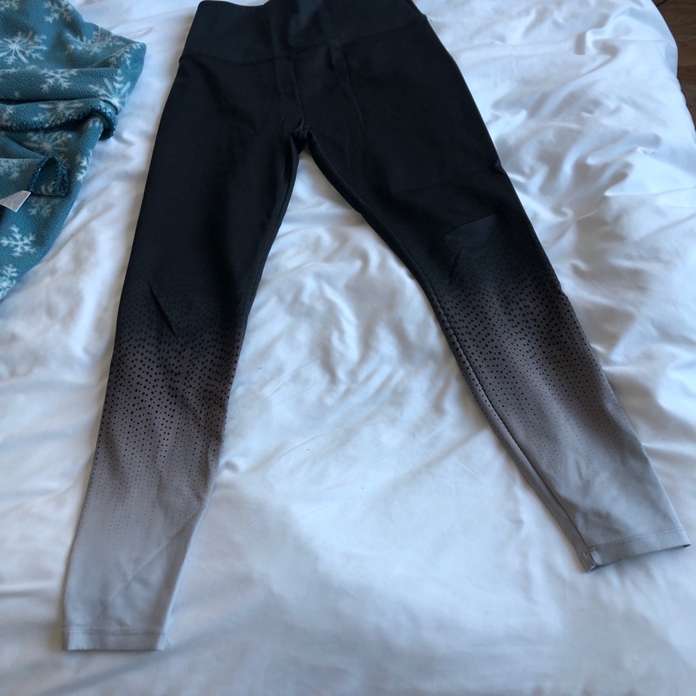 Beyond Yoga x Equinox Leggings